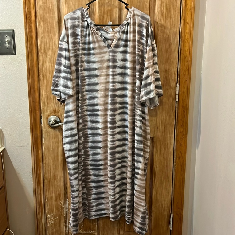 Tie Dyed Patterned Nightgown